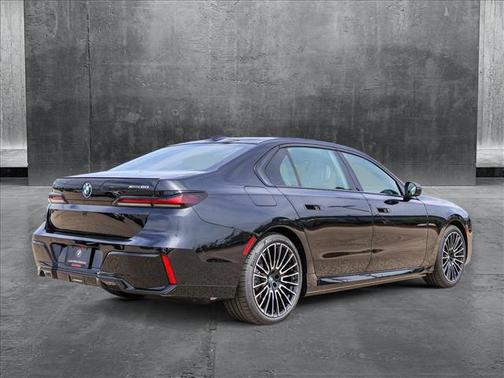 2025 BMW i7 xDrive60