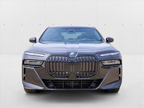 2025 BMW i7 xDrive60