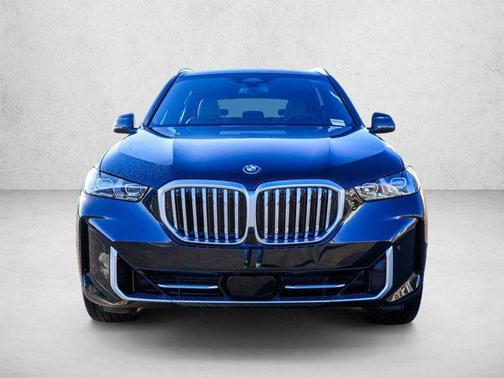Black Sapphire Metallic 2026 BMW X5 PHEV xDrive50e
