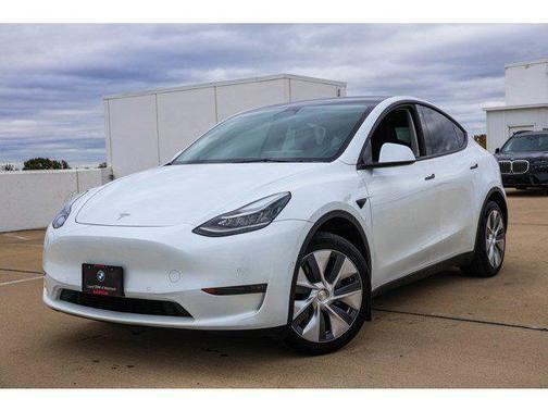 2022 Tesla Model Y Long Range Dual Motor All-Wheel Drive