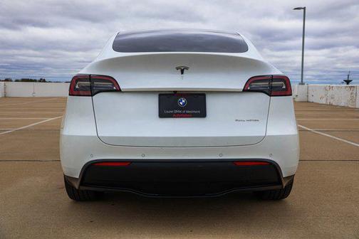 2022 Tesla Model Y Long Range Dual Motor All-Wheel Drive