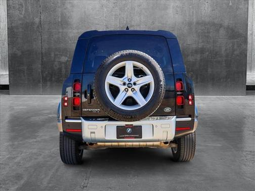 2020 Land Rover Defender 110 SE