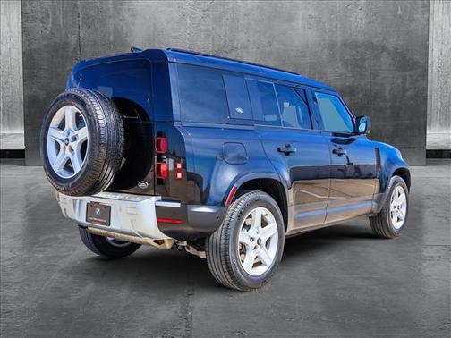 2020 Land Rover Defender 110 SE