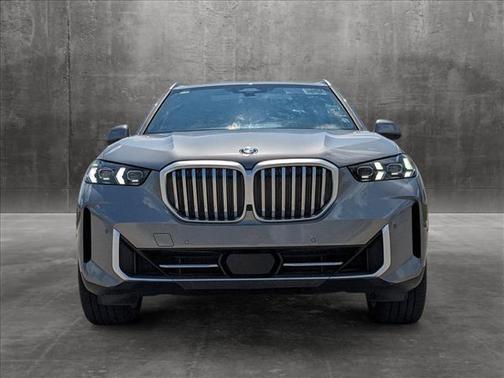 Skyscraper Grey Metallic 2024 BMW X5 xDrive40i
