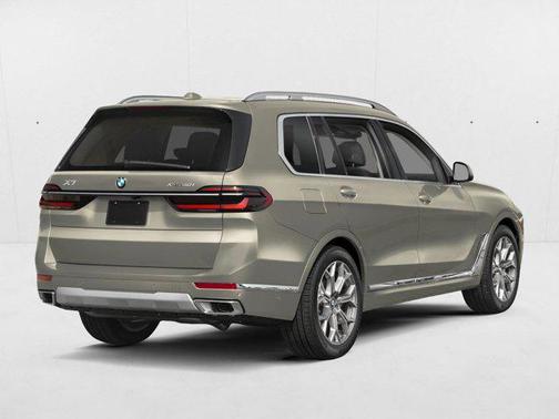 Manhattan Green Metallic 2027 BMW X7 xDrive40i