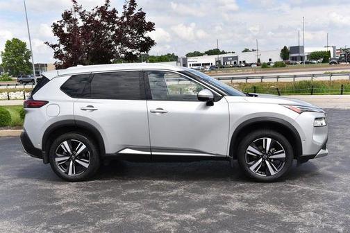 Brilliant Silver Metallic 2023 Nissan Rogue Platinum