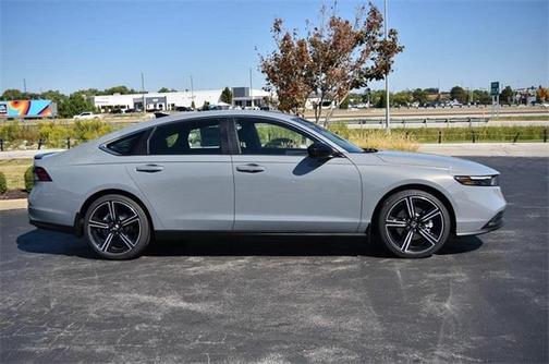 2025 Honda Accord Hybrid Base