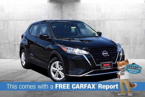 Super Black 2024 Nissan Kicks S