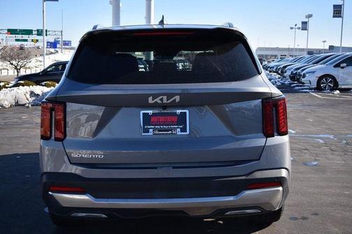 2024 Kia Sorento S
