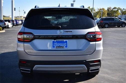 2025 Honda Pilot Touring 8-Passenger