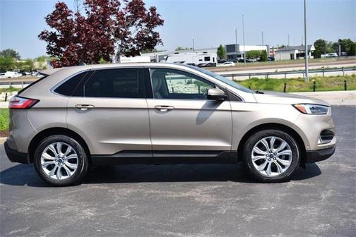 2020 Ford Edge Titanium