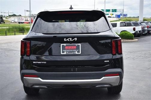 2024 Kia Sorento S