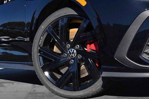 2023 Volkswagen Golf GTI 2.0T SE DSG