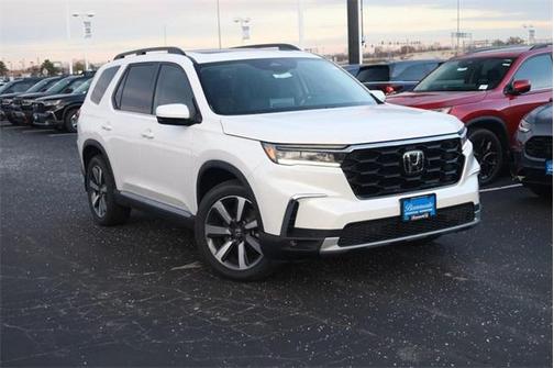 2025 Honda Pilot Touring 8-Passenger