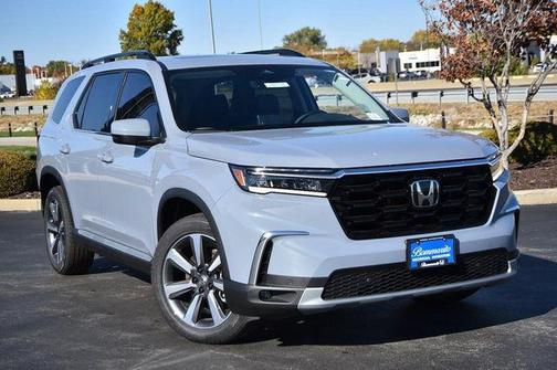 2025 Honda Pilot Touring 8-Passenger