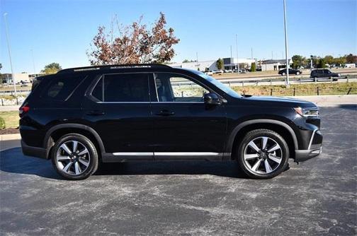 2023 Honda Pilot AWD Elite
