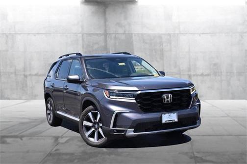 2025 Honda Pilot Touring 8-Passenger