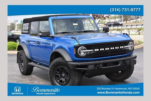 Blue Metallic 2022 Ford Bronco Wildtrak