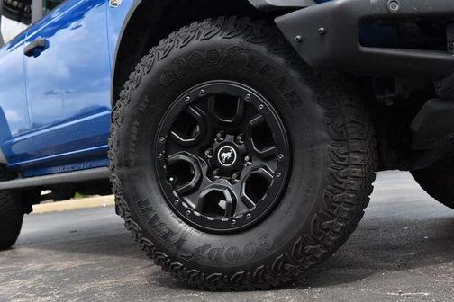 Blue Metallic 2022 Ford Bronco Wildtrak