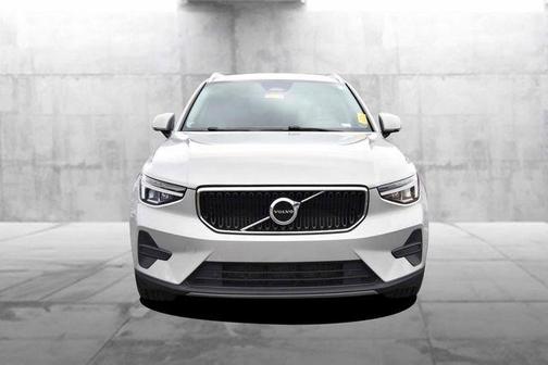 2023 Volvo XC40 B5 Core