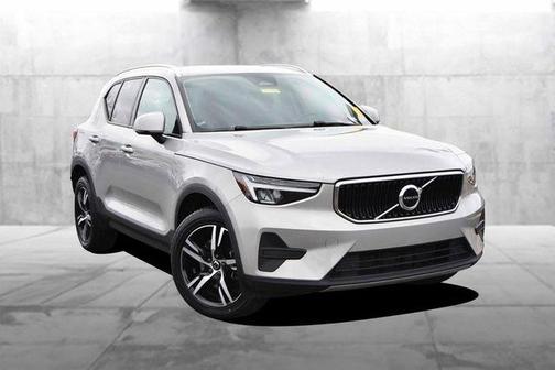 2023 Volvo XC40 B5 Core