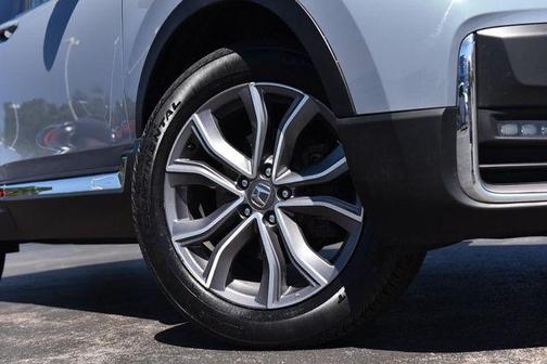 Gray 2022 Honda CR-V Hybrid Touring