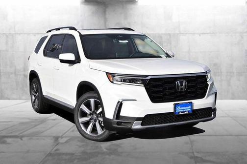 2025 Honda Pilot Touring 8-Passenger