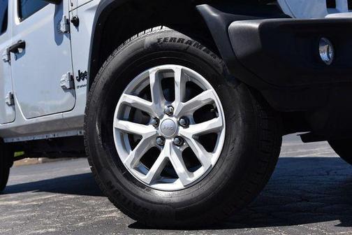 Silver Zynith Clearcoat 2023 Jeep Wrangler Sport S