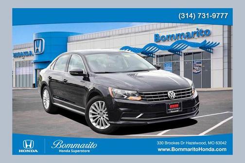 Deep Black 2017 Volkswagen Passat 1.8T SE