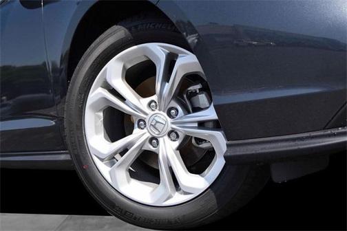 2025 Honda Accord LX 1.5T