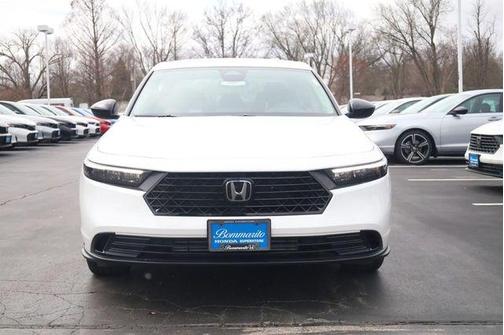 Platinum 2026 Honda Accord SE