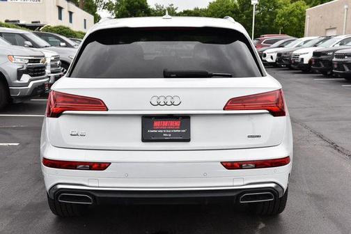 Glacier White 2022 Audi Q5 45 S line Premium Plus