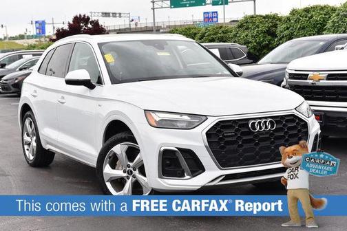 Glacier White 2022 Audi Q5 45 S line Premium Plus