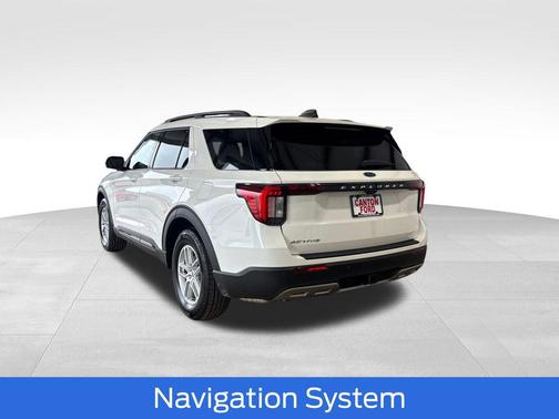 Star White Metallic Tri-Coat 2026 Ford Explorer Active