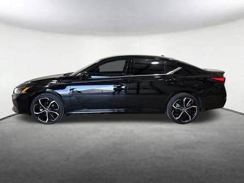 2025 Nissan Altima SR AWD