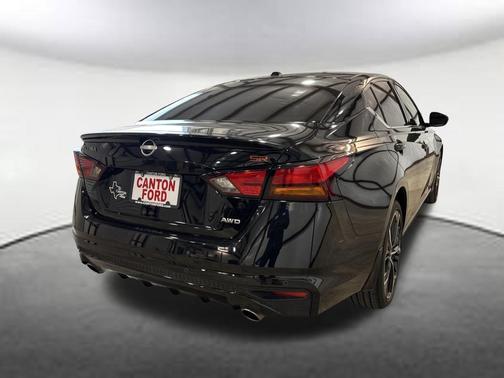 2025 Nissan Altima SR AWD