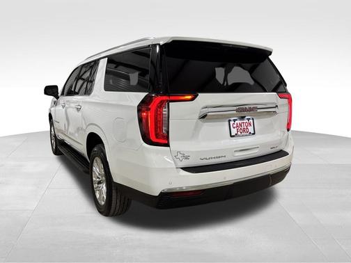 2022 GMC Yukon XL SLT