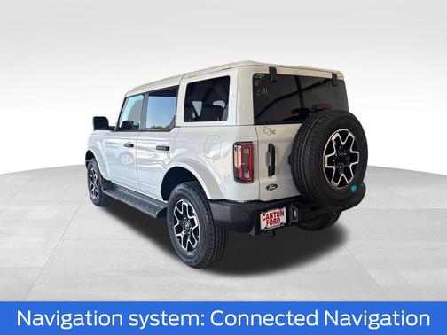 Oxford White 2026 Ford Bronco Outer Banks