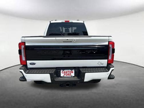 2025 Ford F-250 Platinum