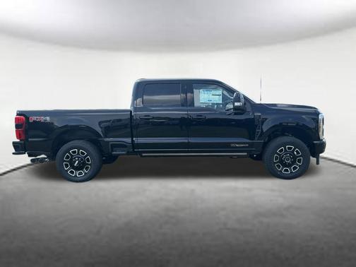 2025 Ford F-250 Platinum
