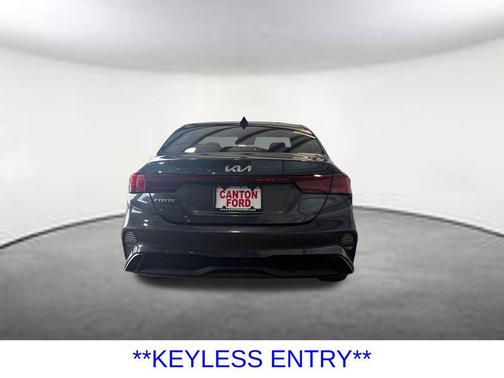 Gravity Gray 2023 Kia Forte LXS