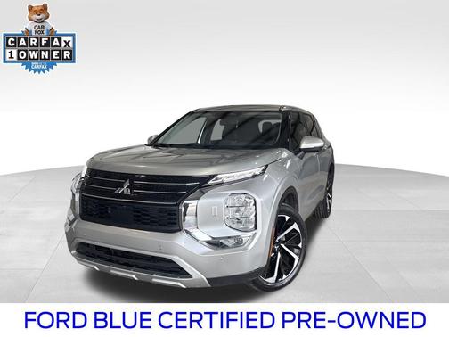 Alloy Silver Metallic/Black Roof 2024 Mitsubishi Outlander SE Black Edition w/Pano Roof S-AWC