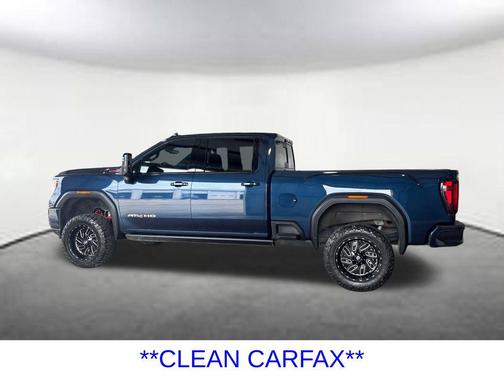 Pacific Blue Metallic 2023 GMC Sierra 2500 AT4