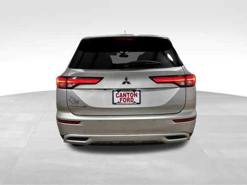 2024 Mitsubishi Outlander SE Black Edition w/Pano Roof S-AWC