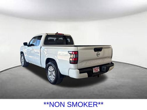Glacier White 2023 Nissan Frontier SV