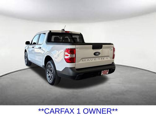 Oxford White 2025 Ford Maverick XLT