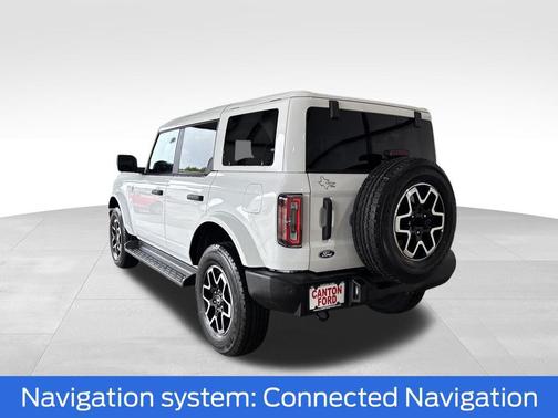 Oxford White 2026 Ford Bronco Outer Banks