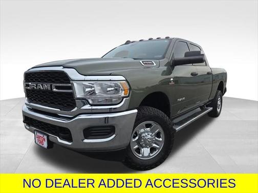 2021 RAM 2500 Tradesman Crew Cab 4x4 6'4' Box