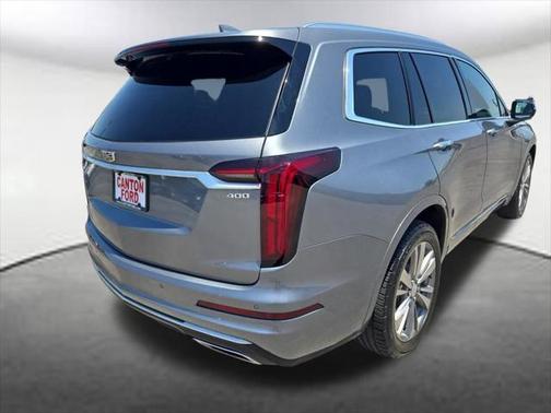 2022 Cadillac XT6 Premium Luxury FWD