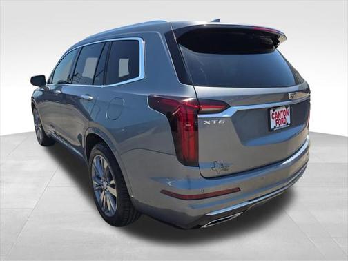 2022 Cadillac XT6 Premium Luxury FWD
